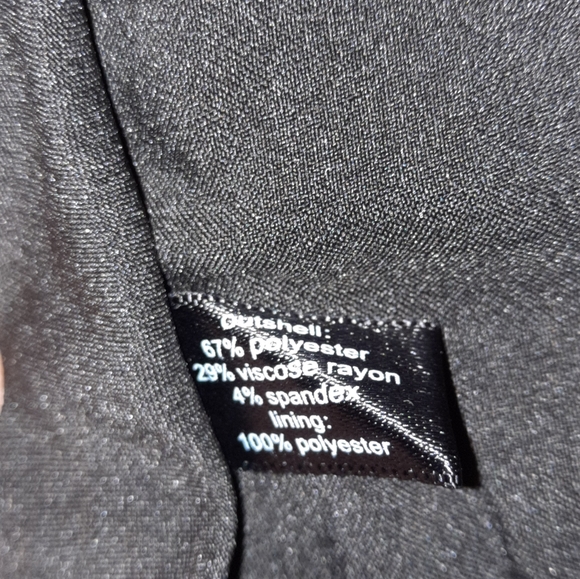 NWT The Limited size 6 classic black asymmetrical skirt excellent used condition - Picture 10 of 10